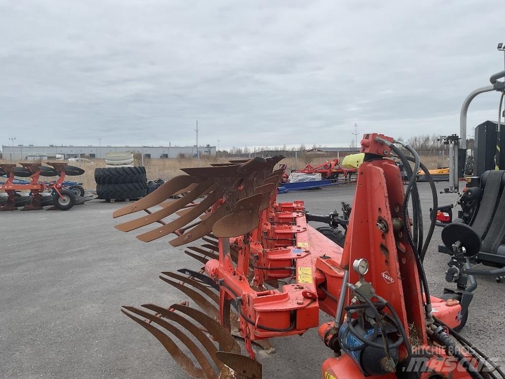 Kuhn Varimaster 122 Pluguri reversibile