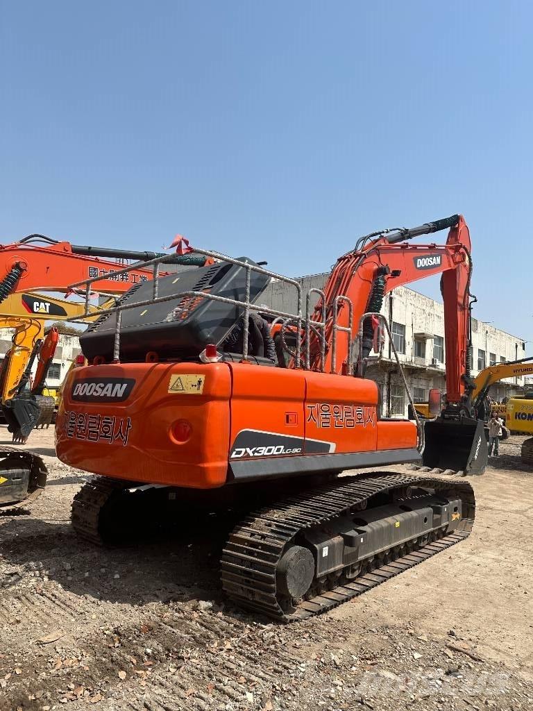 Doosan DX 300 Excavatoare 7t - 12t