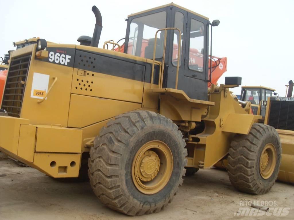 CAT 966 F Incarcator pe pneuri