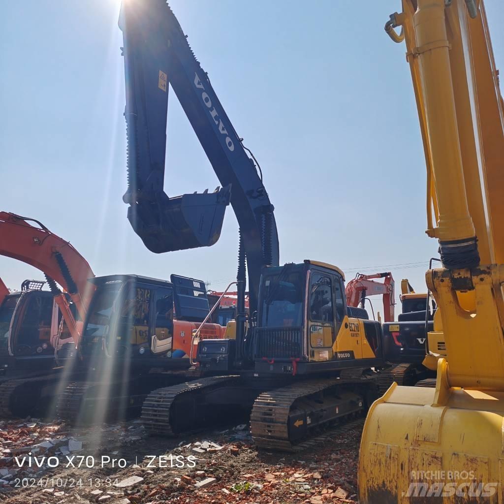 Volvo EC 210 Excavatoare pe șenile
