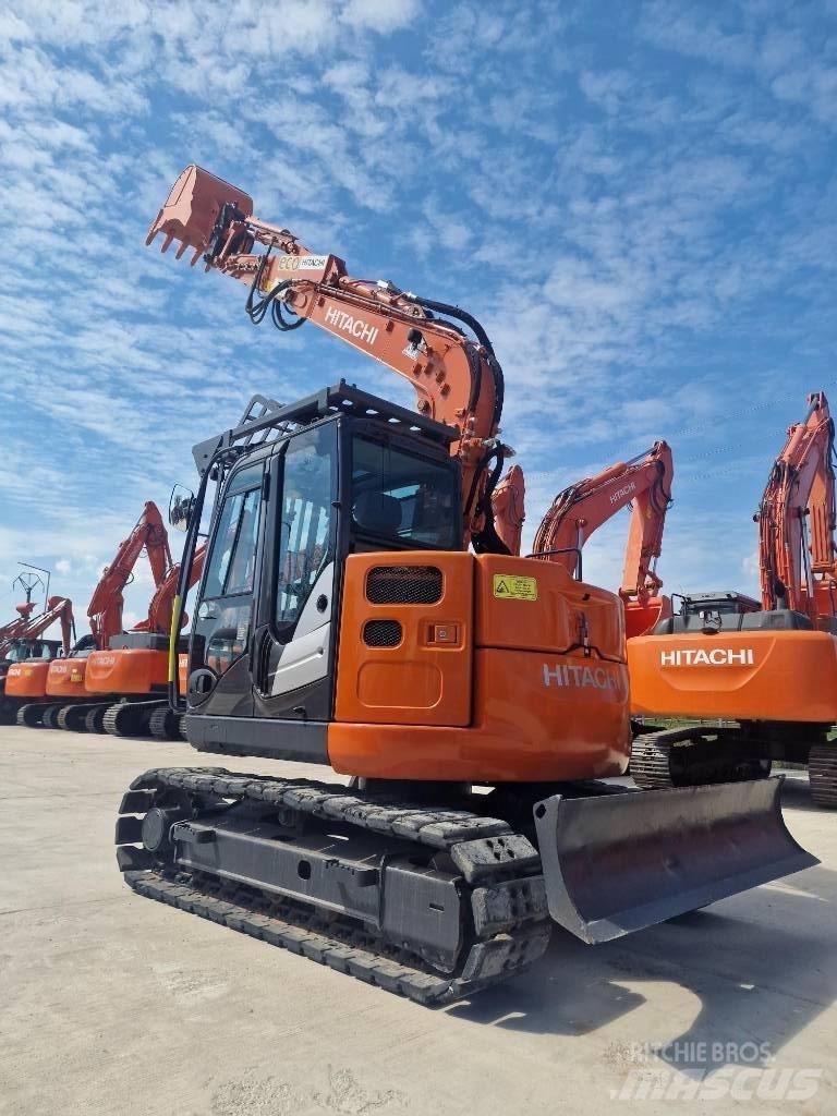 Hitachi ZX 85 Excavatoare 7t - 12t