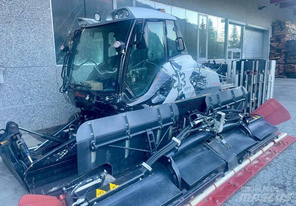 Prinoth Bison X Utilaje deszapezire