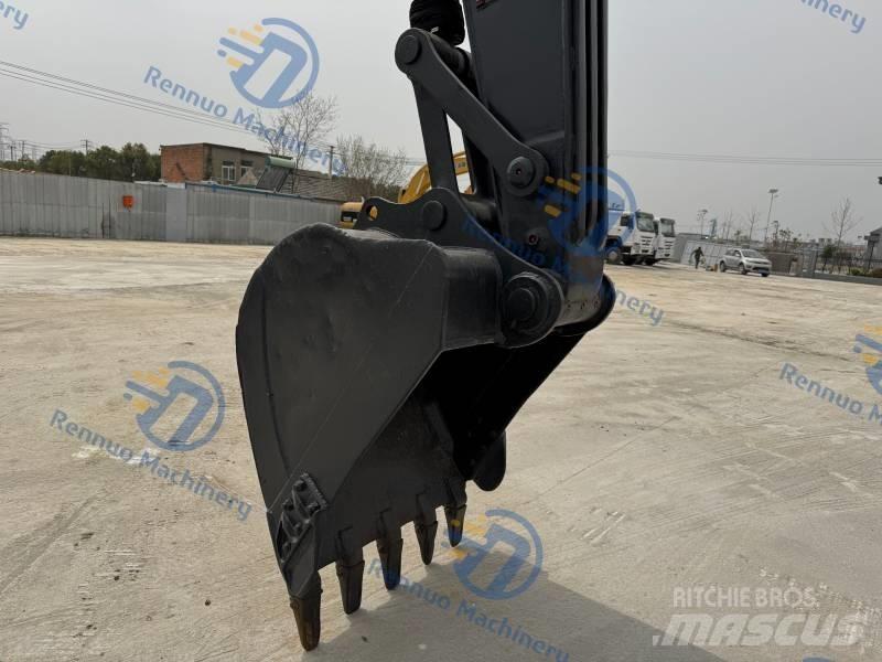 Hyundai R220LC-9S Excavatoare pe șenile
