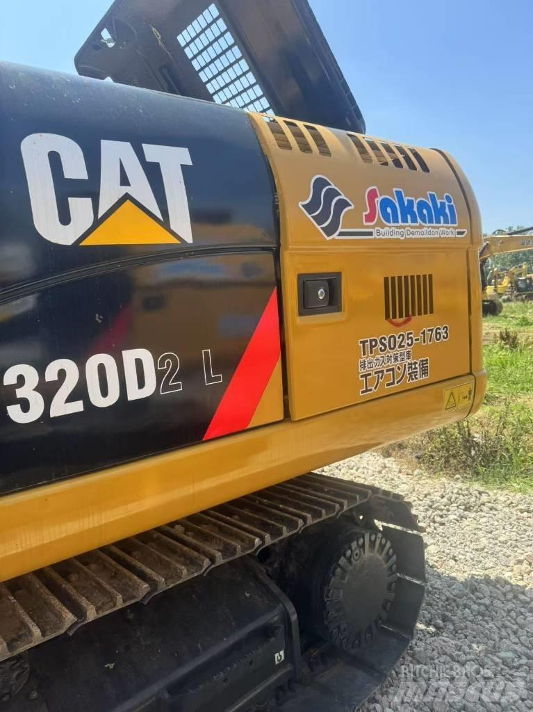 CAT 320d2 Excavatoare pe șenile

