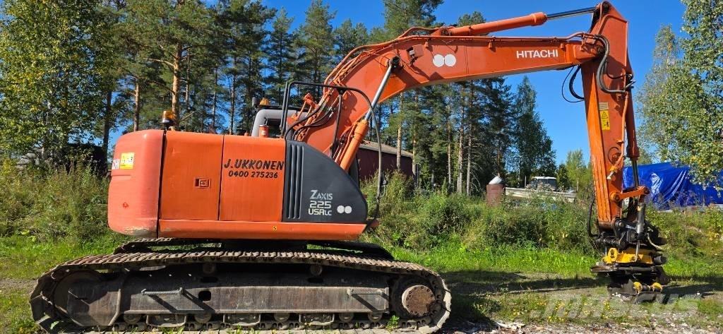 Hitachi ZX 225 USR Excavatoare pe șenile
