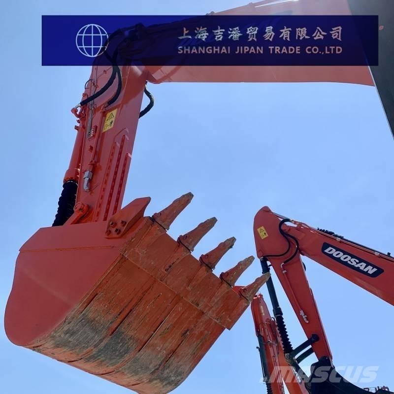 Doosan DX 300 Excavatoare pe șenile
