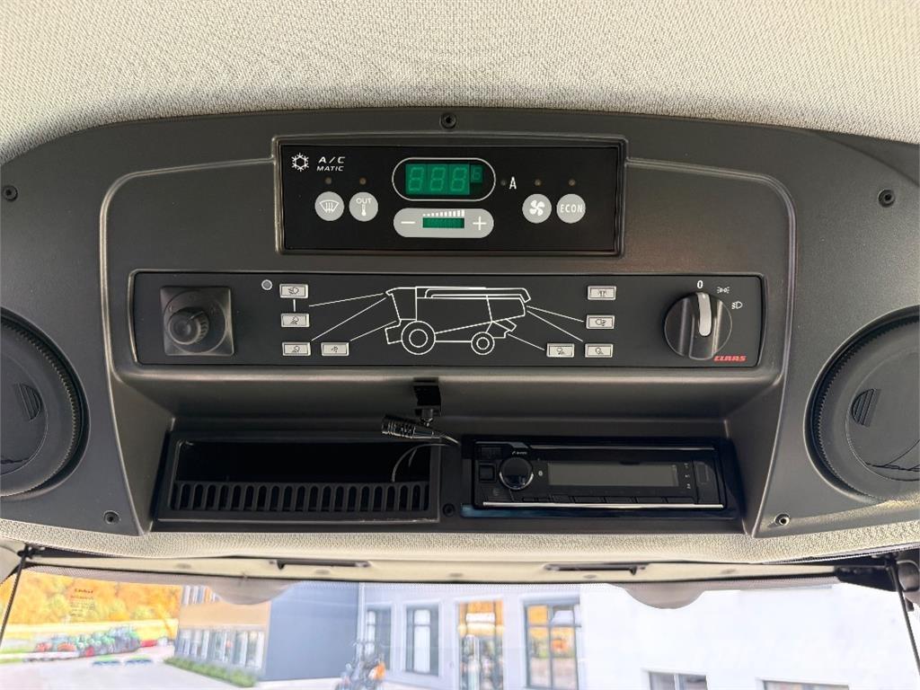 CLAAS LEXION 7500 Combine de secerat