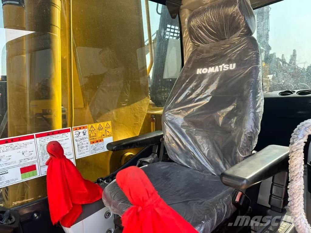 Komatsu PC 240 Excavatoare pe șenile
