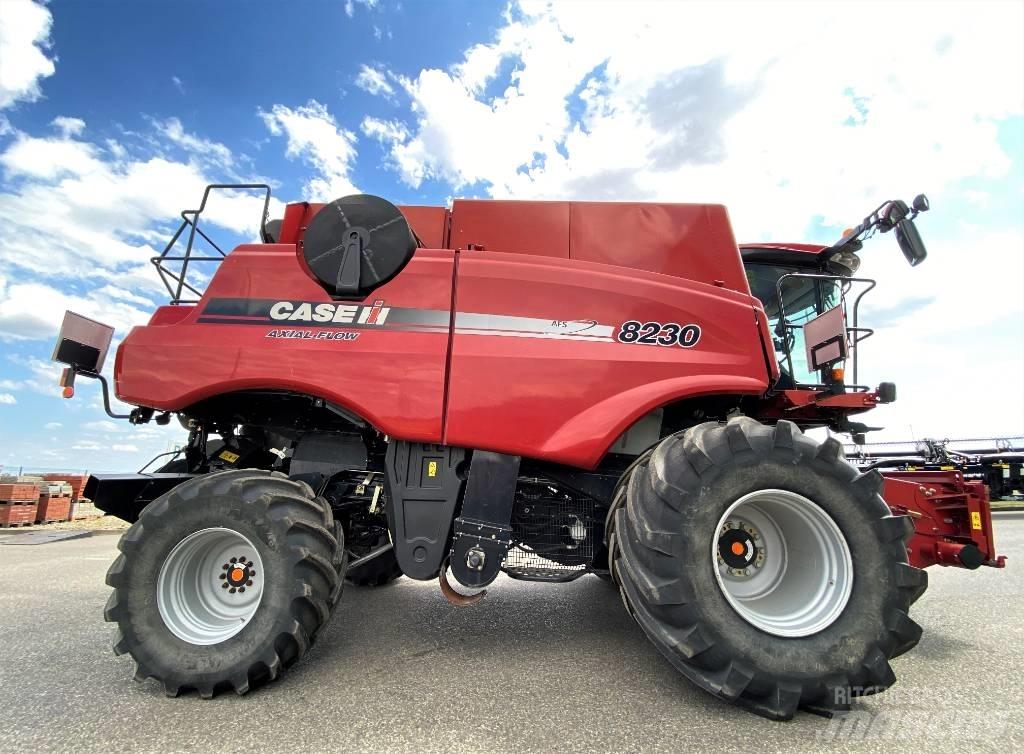 Case IH 8230 Combine de secerat