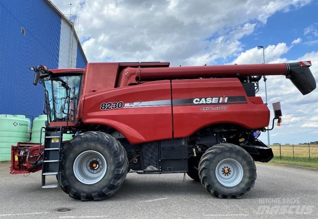 Case IH 8230 Combine de secerat