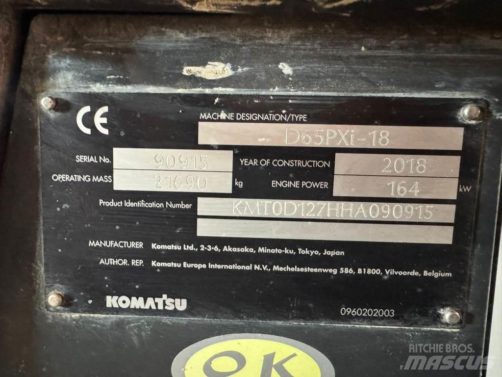 Komatsu D65PXi-18 Buldozere pe senile