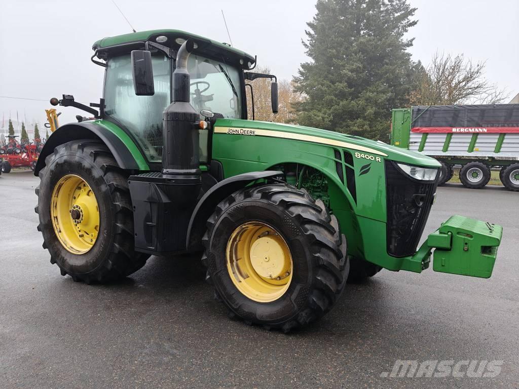 John Deere 8400R Tractoare
