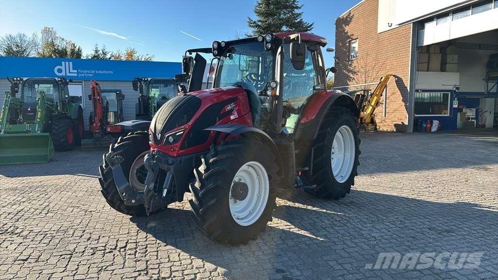 Valtra N134 0 Tractoare