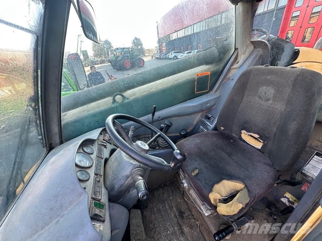 New Holland LM 640 Manipulatoare agricole