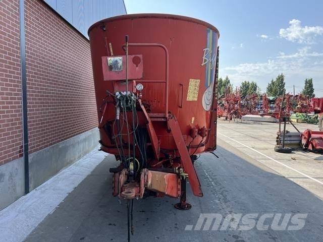 Peecon 24m³ Mixere furaje