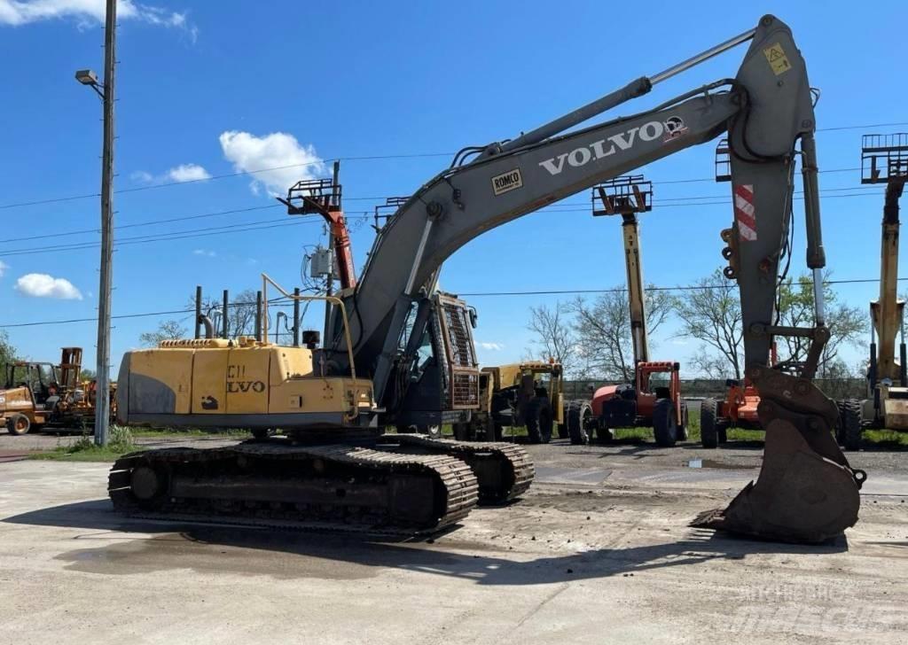 VOLVO 210CL Excavatoare pe șenile
