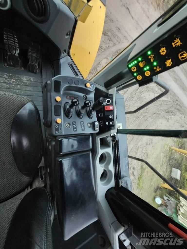 CAT 950M Incarcator pe pneuri