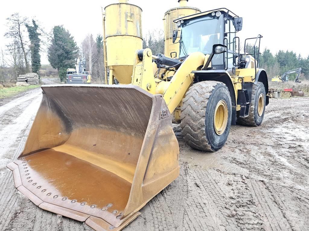 CAT 950M Incarcator pe pneuri