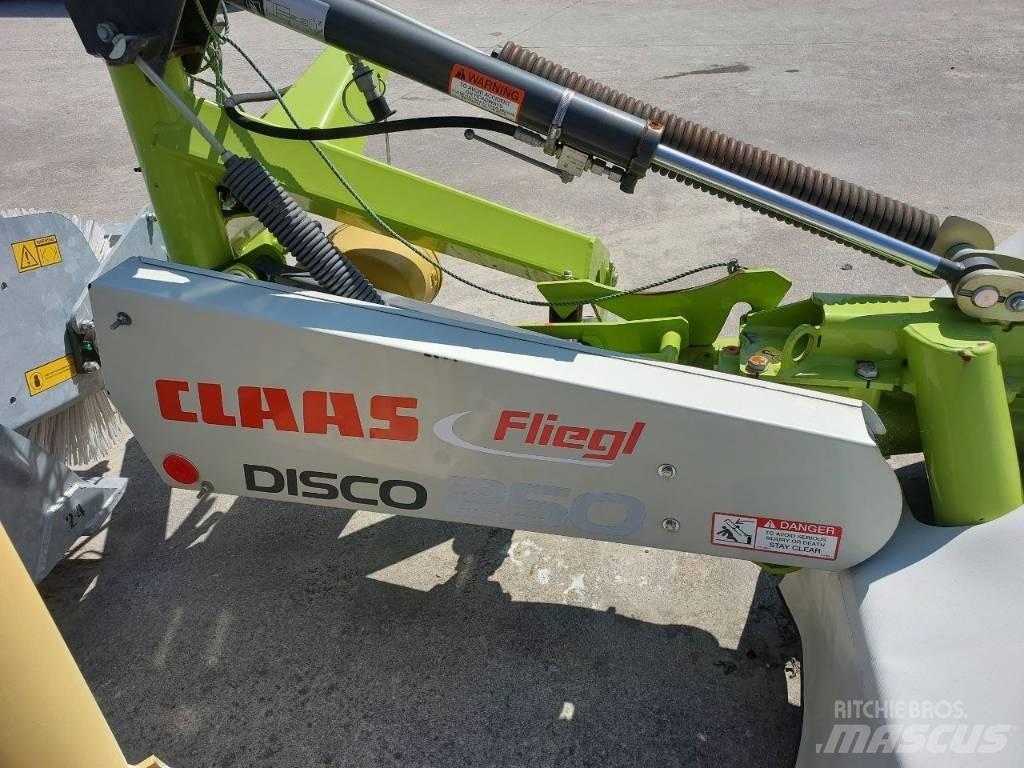 CLAAS DISCO 250 Cositoare de iarba cu umidificator