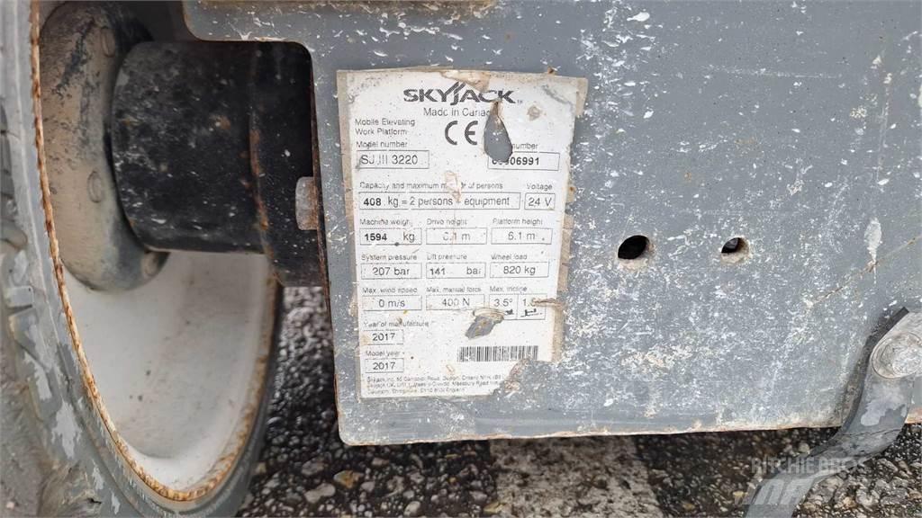 SkyJack SJIII3220 Platforme foarfeca