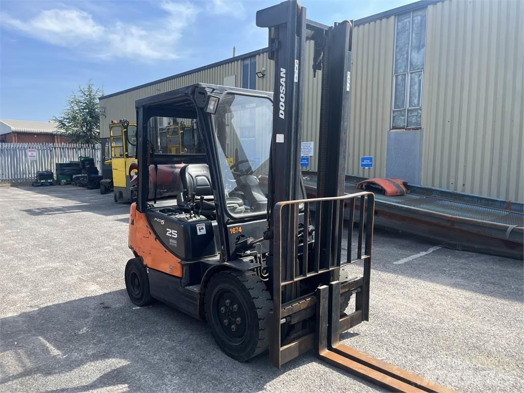 Doosan G25E-5 Stivuitor GPL