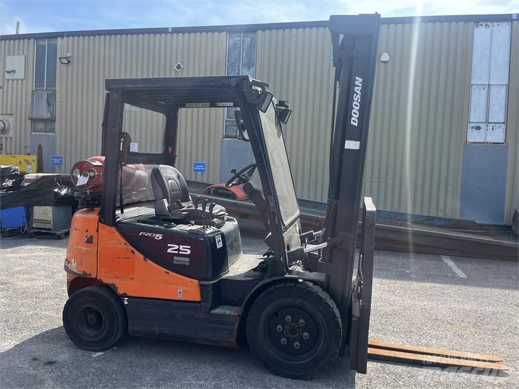Doosan G25E-5 Stivuitor GPL