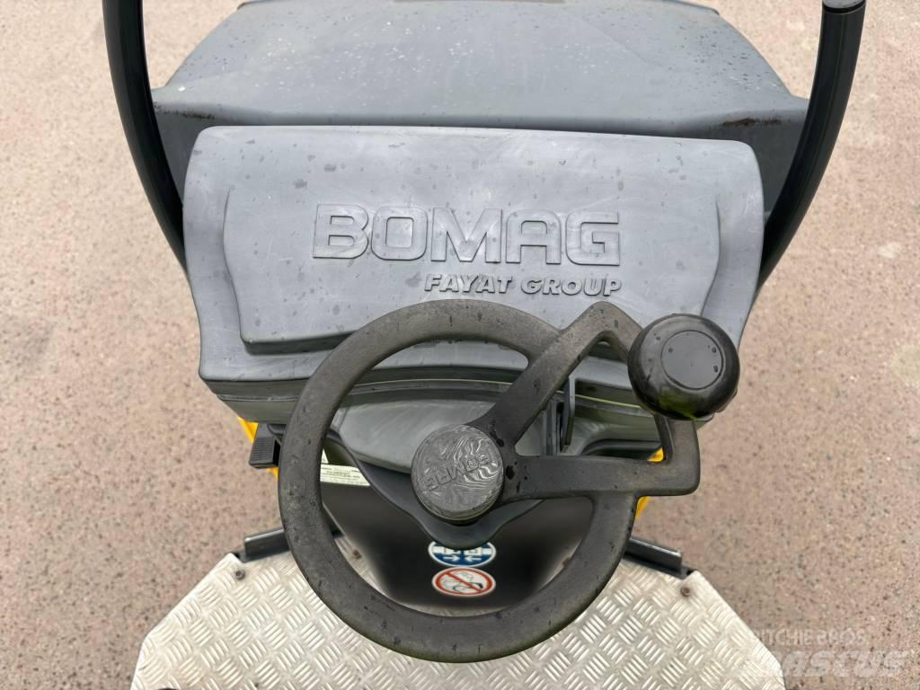 Bomag BW120AD-5 Cilindri compactori dubli