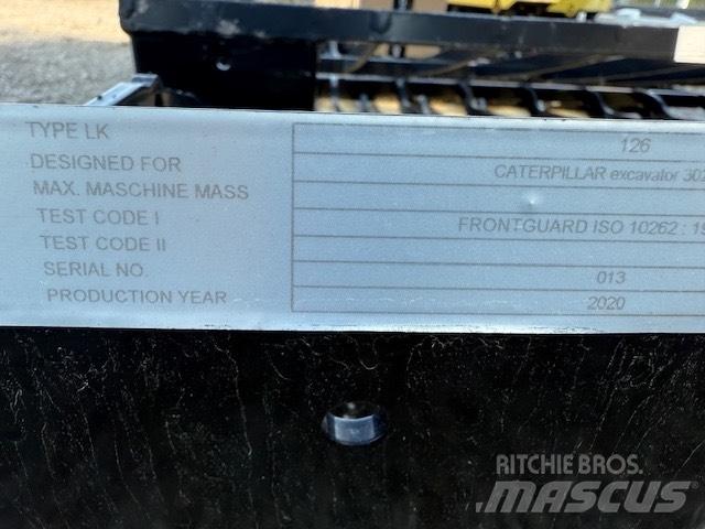 CAT CABIN SECURITY Cabine si interior