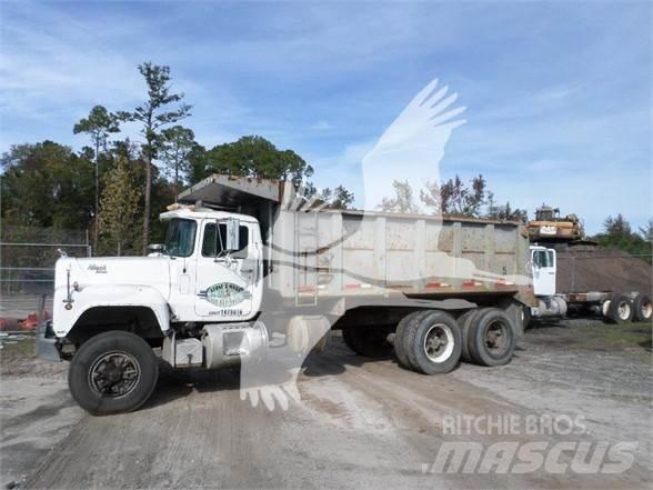 Mack DM600 Utilaje construcții - Altele