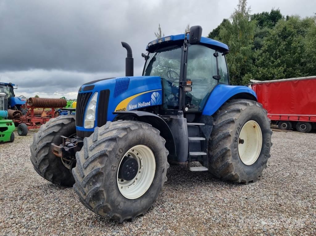 New Holland T 8040 Tractoare
