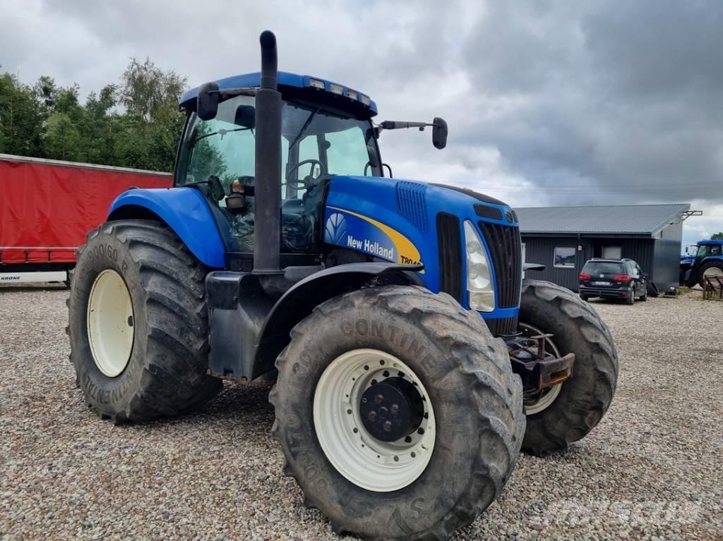 New Holland T 8040 Tractoare