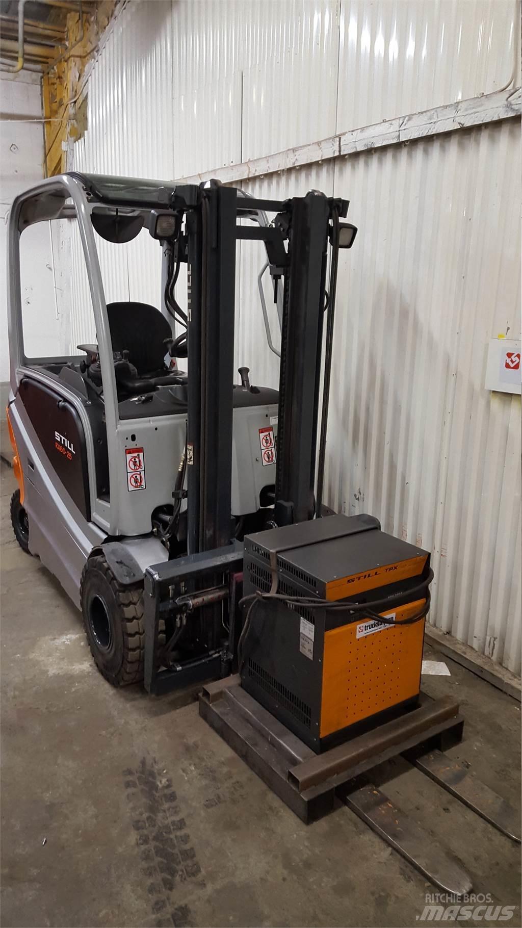 Still RX60-25 Stivuitor electric