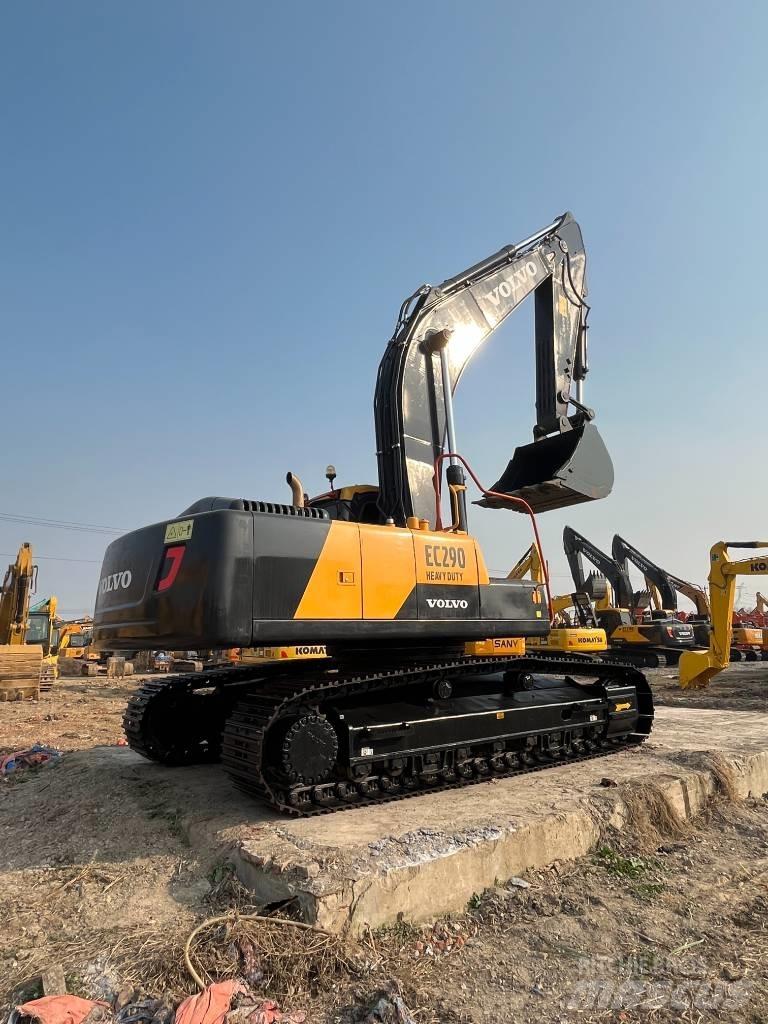 Volvo 290 Excavatoare pe șenile
