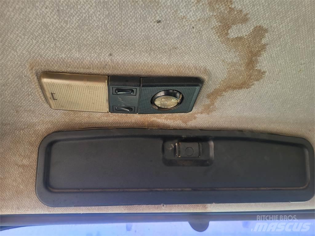 MAN F 2000 Camion cabina sasiu