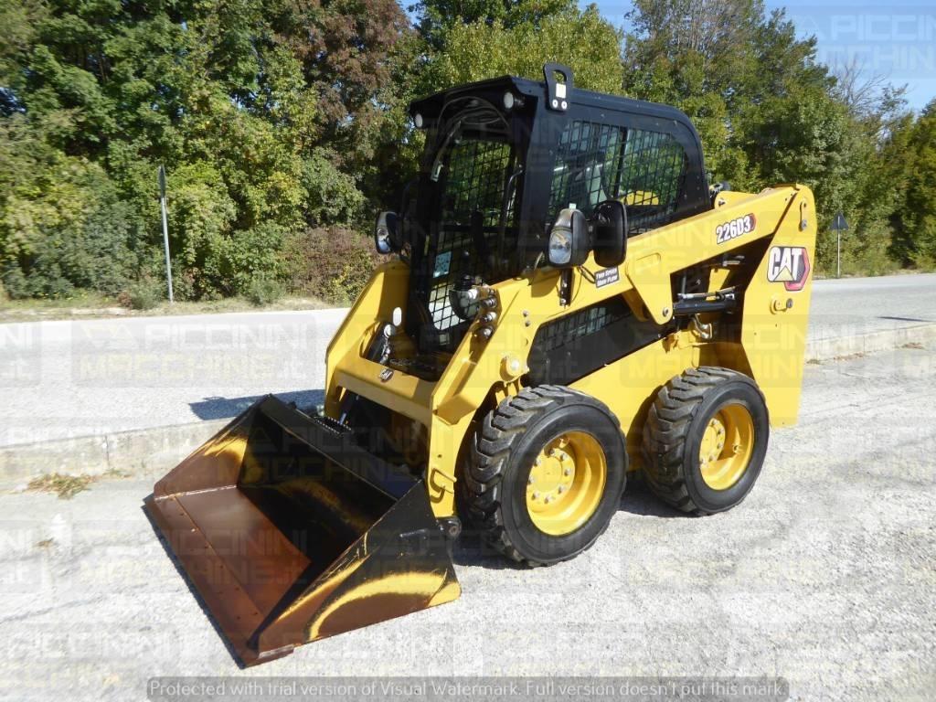 CAT 226D3 Mini incarcator