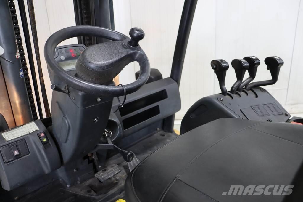 CAT EP50 Stivuitor electric