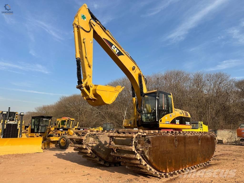CAT 320CL Excavator amfibiu