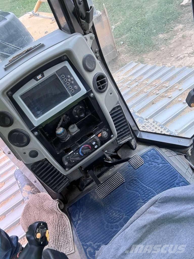 CAT D 6 N LGP Buldozere pe senile