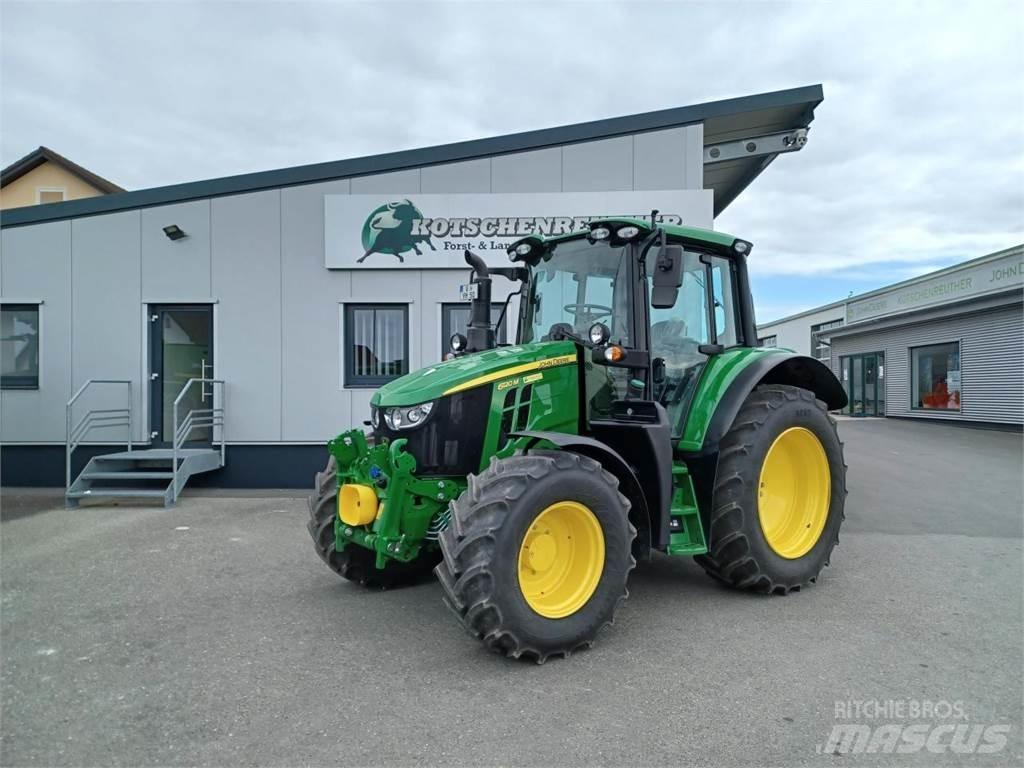 John Deere 6120M Tractoare