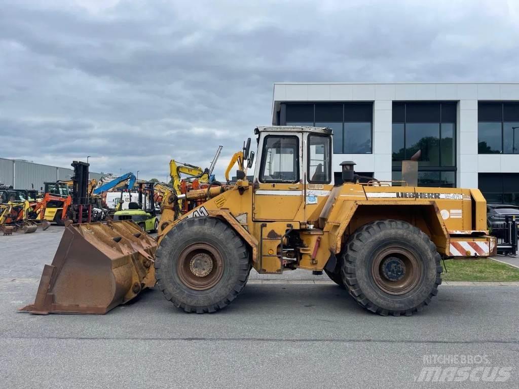 Liebherr L541 Incarcator pe pneuri