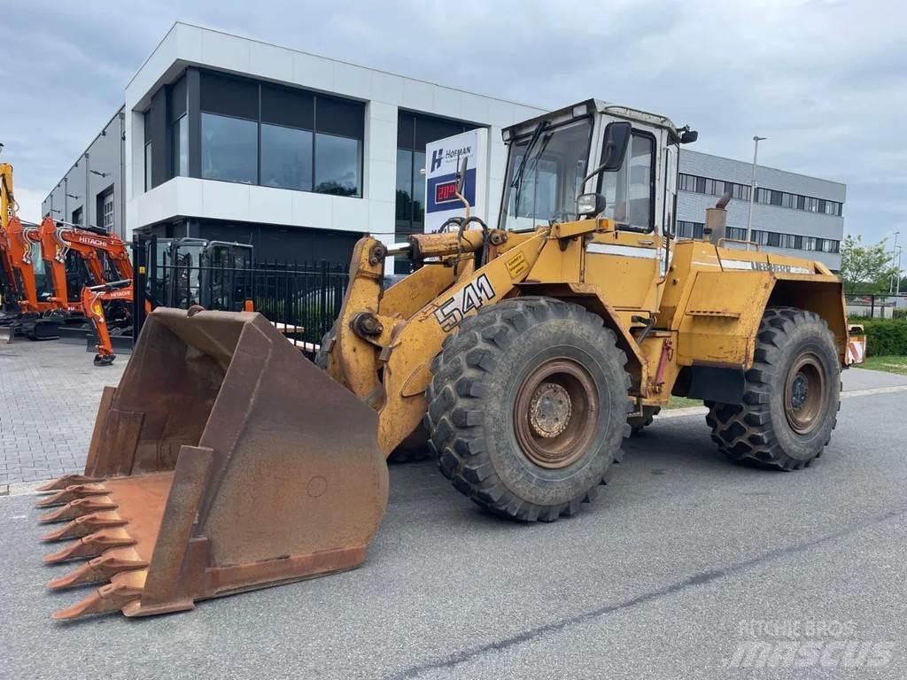 Liebherr L541 Incarcator pe pneuri
