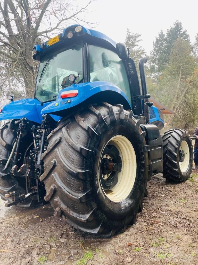 New Holland T 8.390 Tractoare