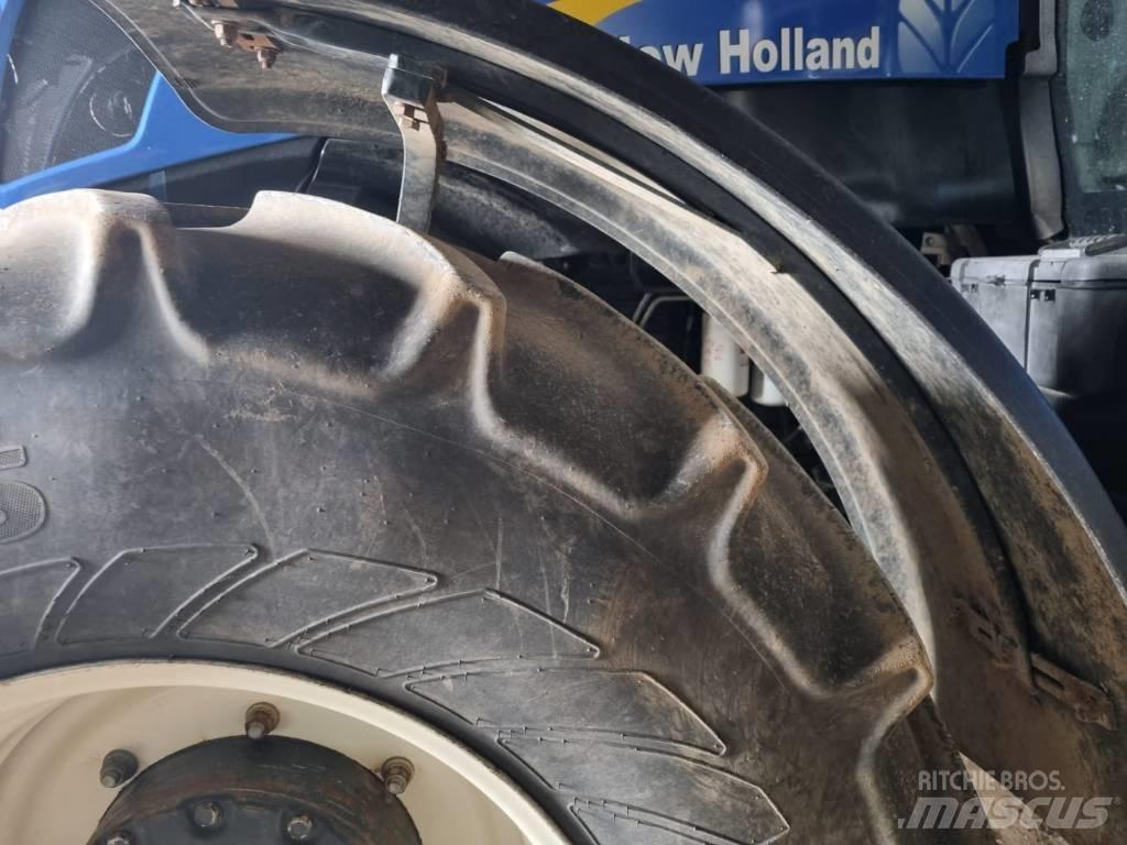 New Holland T 7060 Tractoare