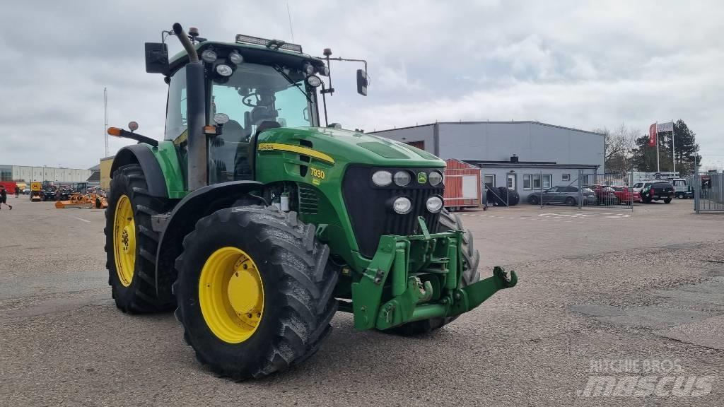 John Deere 7930 Tractoare