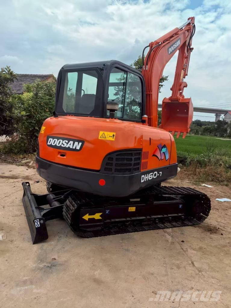 Doosan DH 60 Mini excavatoare < 7t
