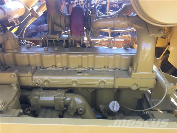 CAT D 6 D Buldozere pe senile