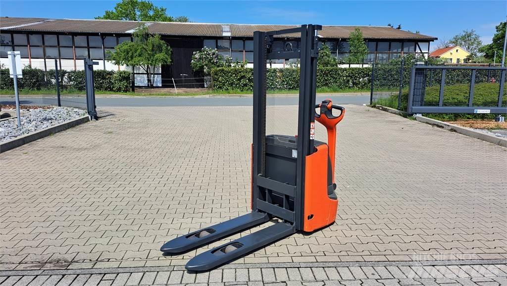 Linde L12- BR1172 Transpaleta manuala