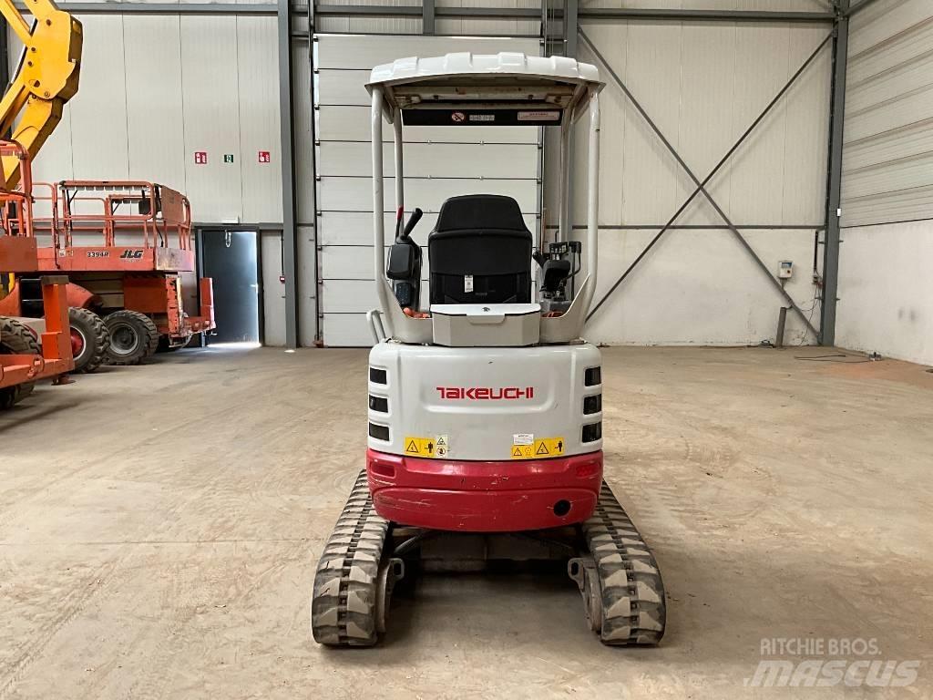 Takeuchi TB 215 R Mini excavatoare < 7t