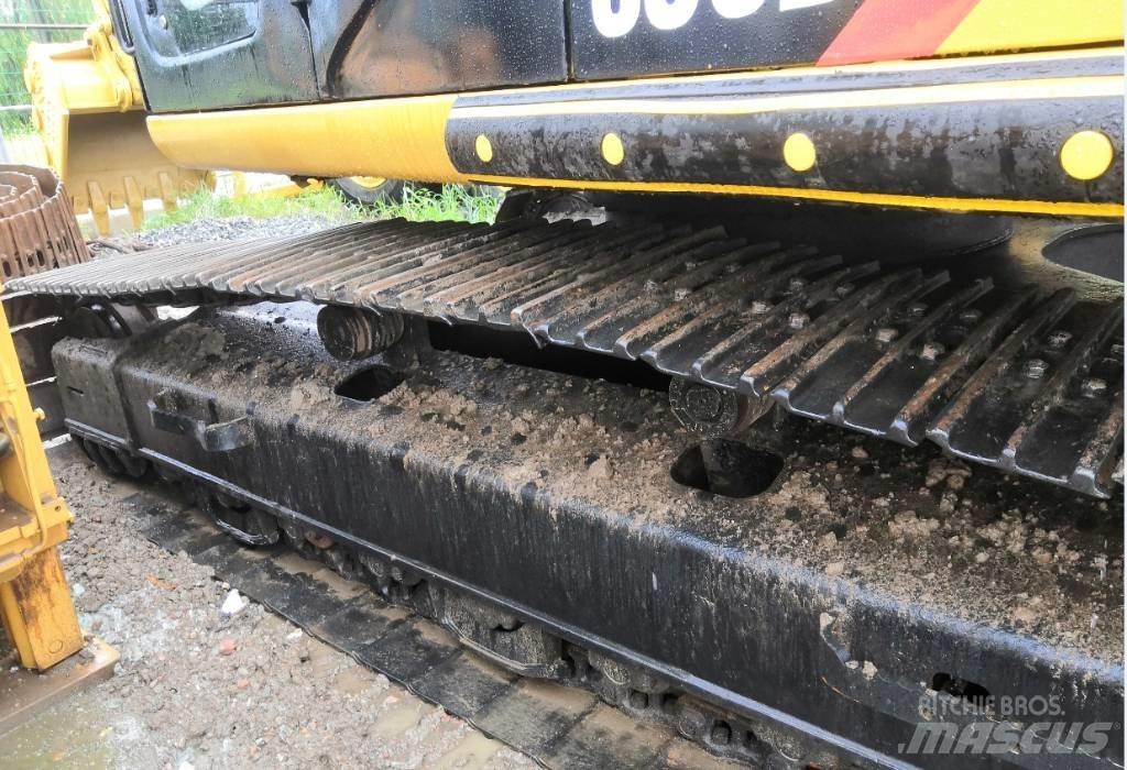 CAT 330 D Excavatoare pe șenile
