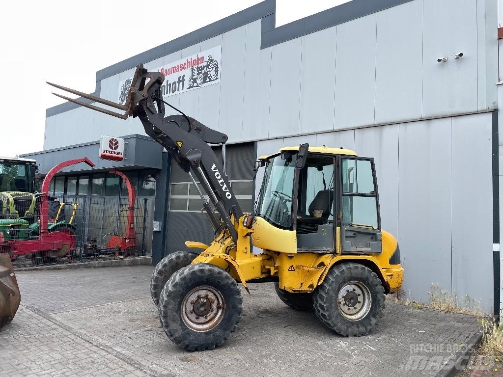 Volvo L 30 B Incarcator pe pneuri